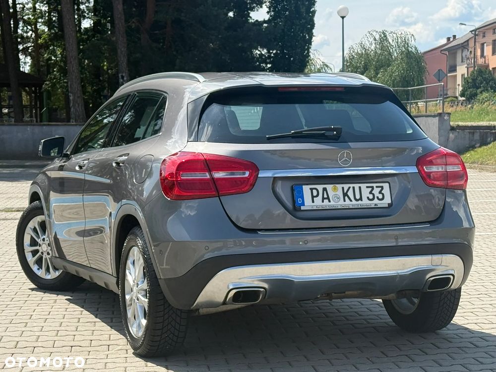 Mercedes-Benz GLA 200 UrbanStyle Edition - 6
