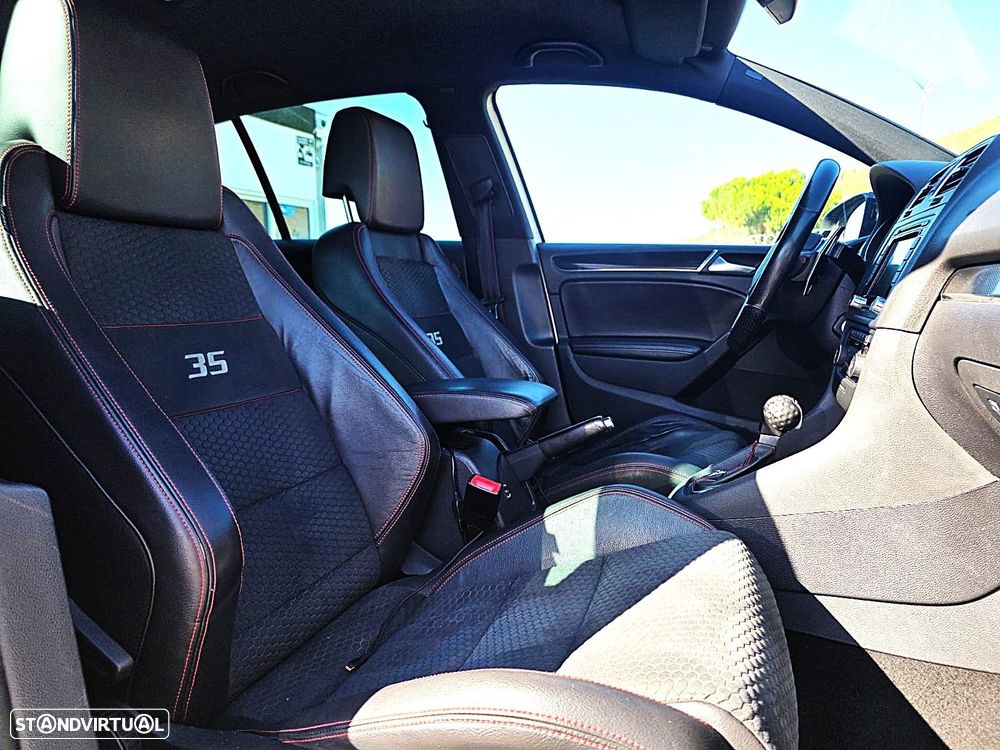 VW Golf 2.0 TSi GTI EDITION 35 DSG - 14