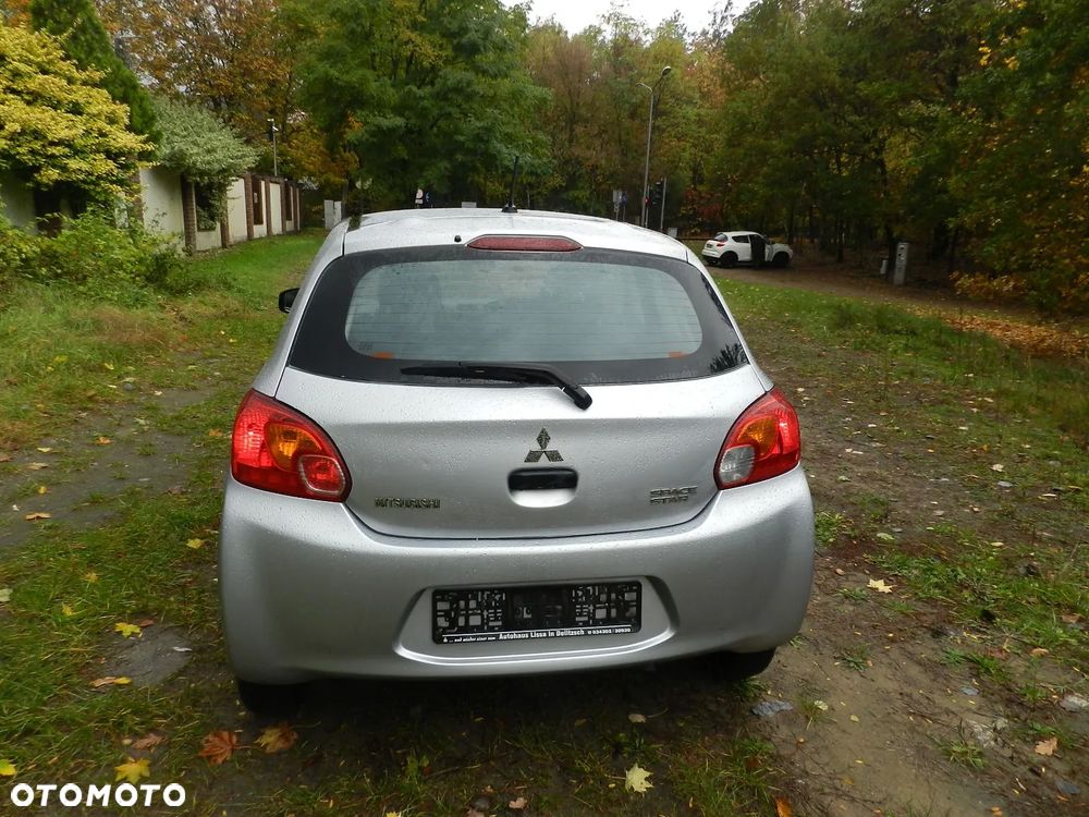 Mitsubishi Space Star - 21