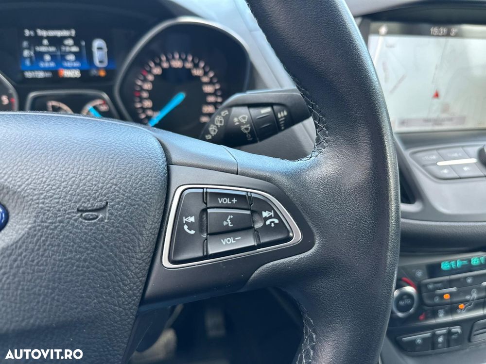 Ford Kuga 2.0 TDCi 4WD Powershift Titanium - 16