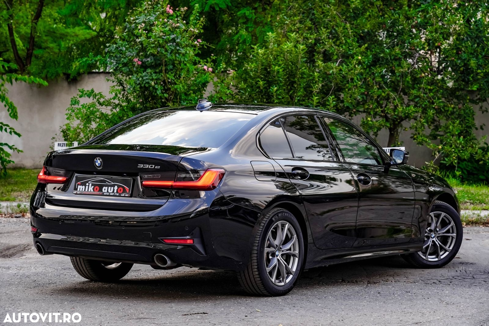 BMW Seria 3 330e Aut. Sport Line - 6