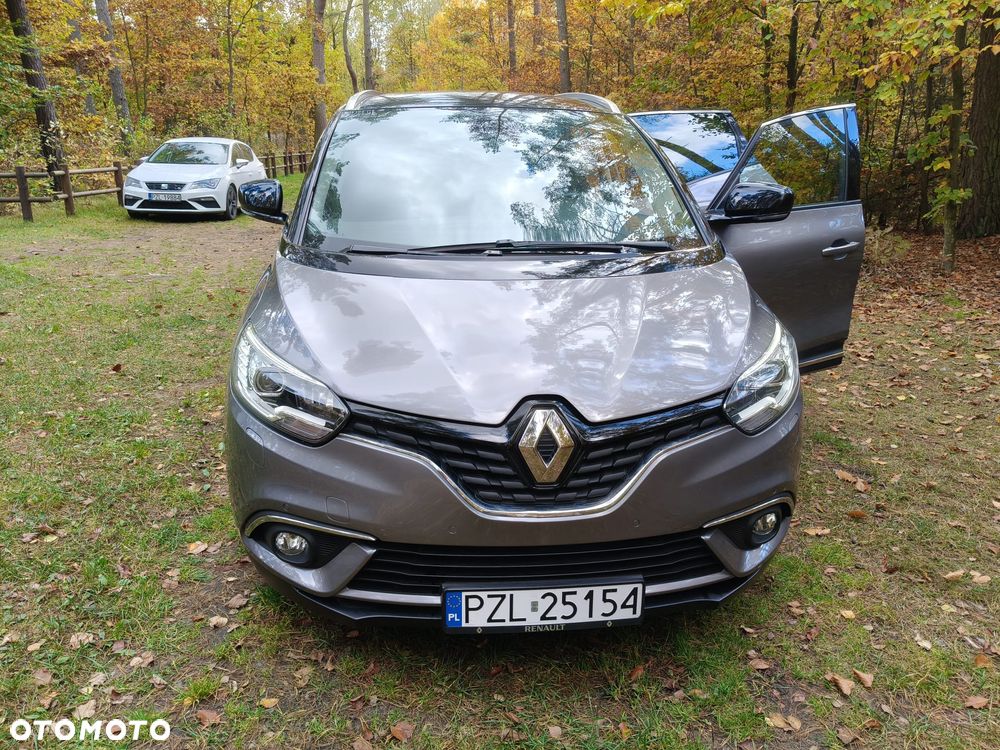 Renault Grand Scenic - 17