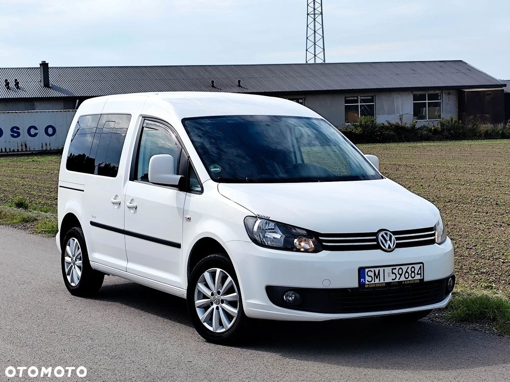 Volkswagen Caddy Comfortline BMT - 32