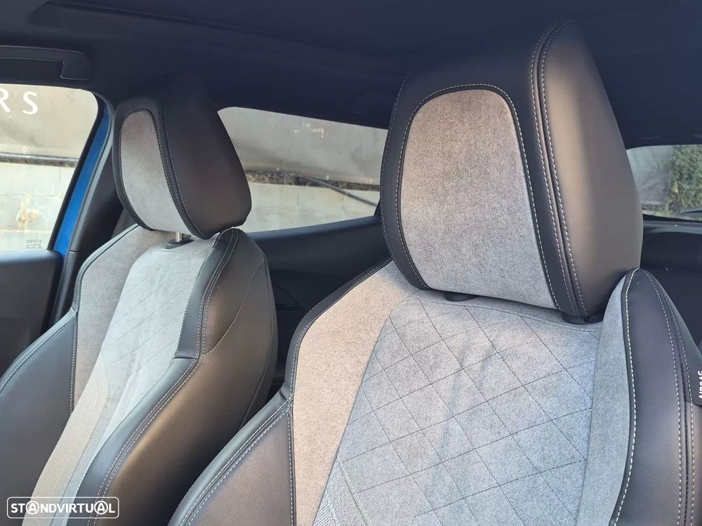 Peugeot e-2008 50 kWh GT Pack - 35