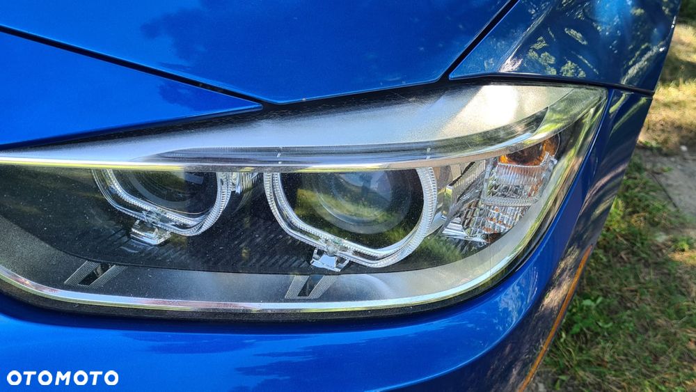 BMW Seria 3 335i Edition Exclusive - 4