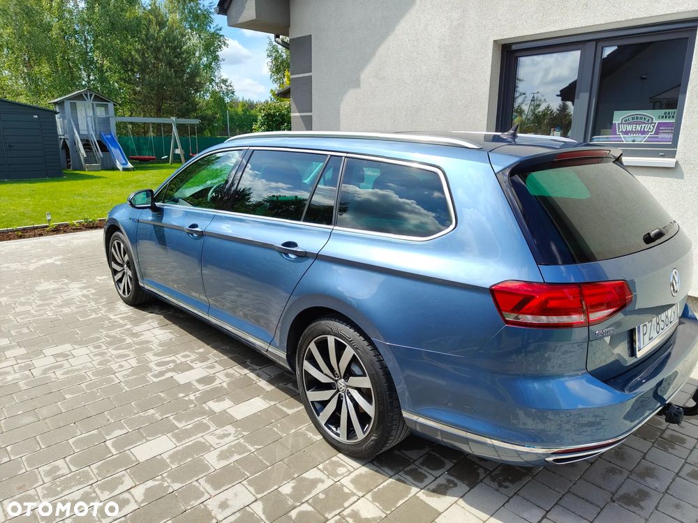 Volkswagen Passat - 12
