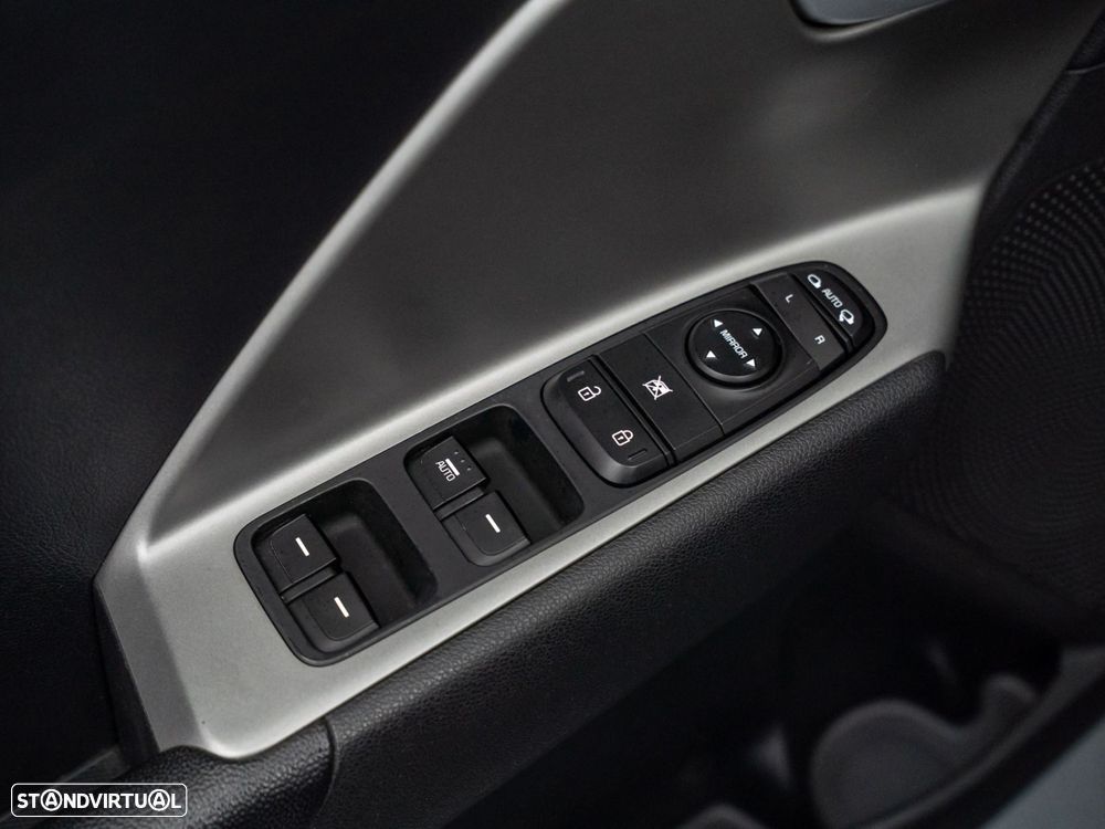 Kia Niro 1.6 GDi PHEV Urban - 18