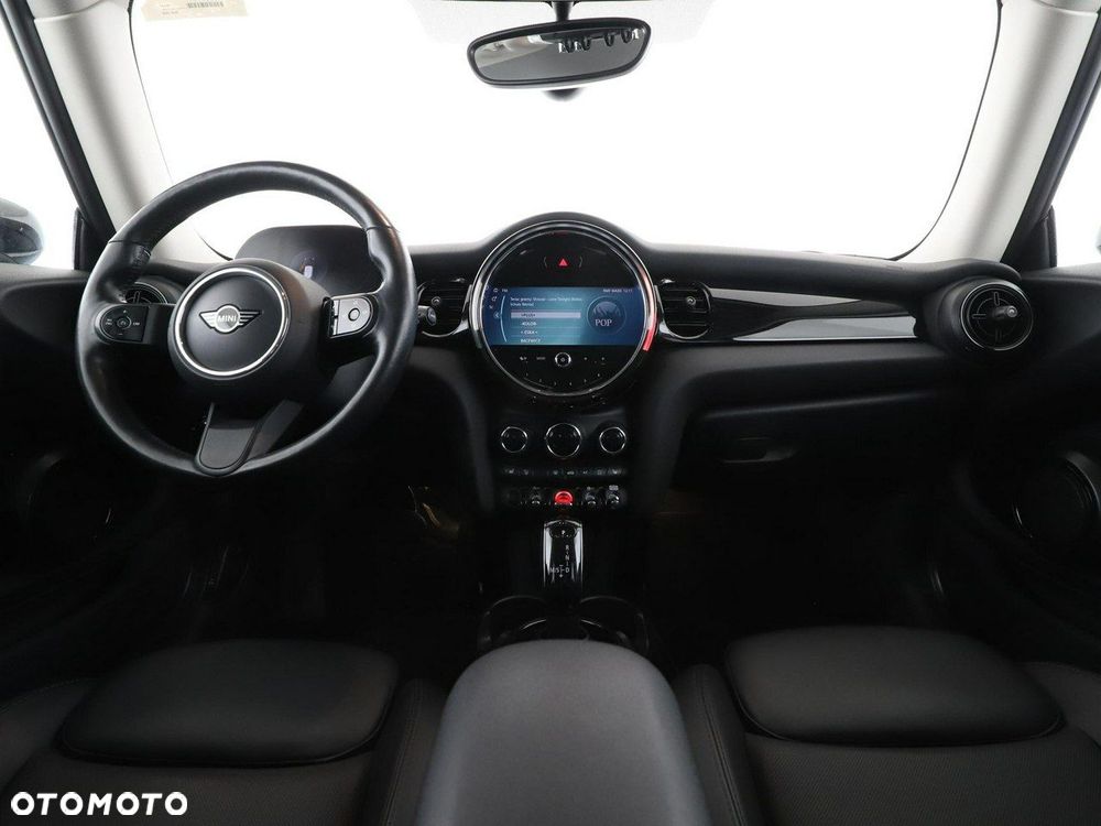 MINI Cooper Essential Trim - 15