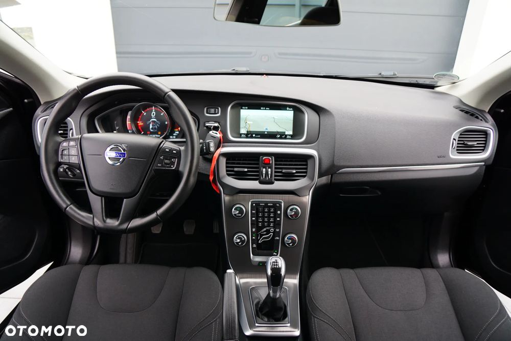 Volvo V40 D2 Linje You - 29