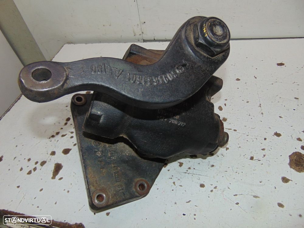 Mercedes 309,508,608 caixa da direção - 1