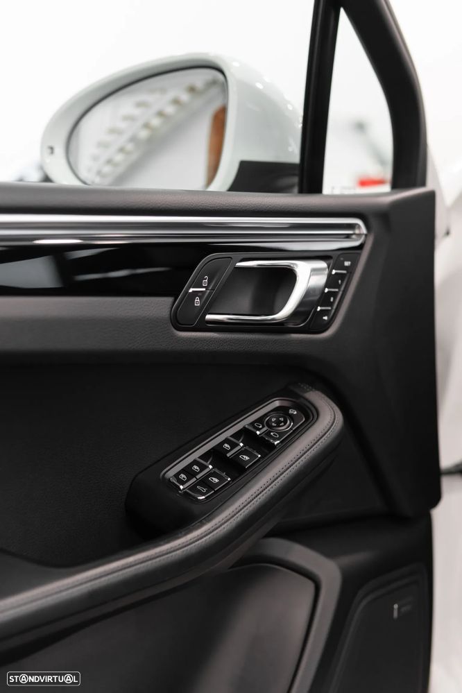 Porsche Macan S - 24