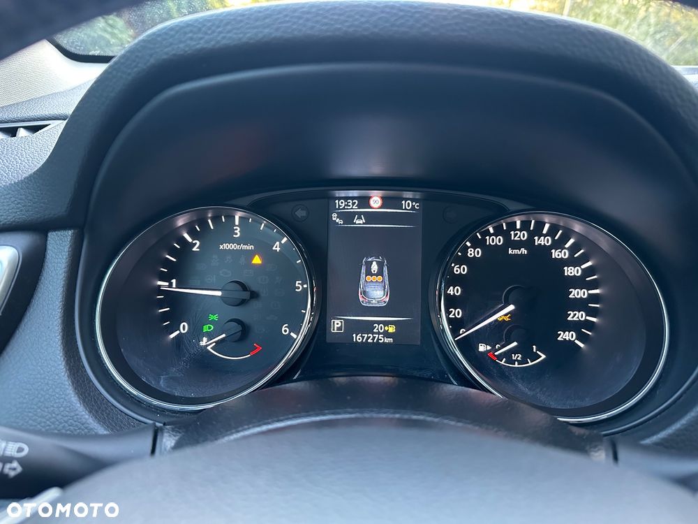 Nissan Qashqai - 17