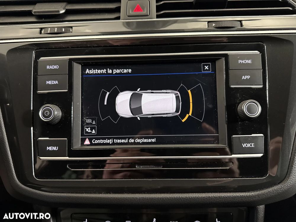 Volkswagen Tiguan - 19