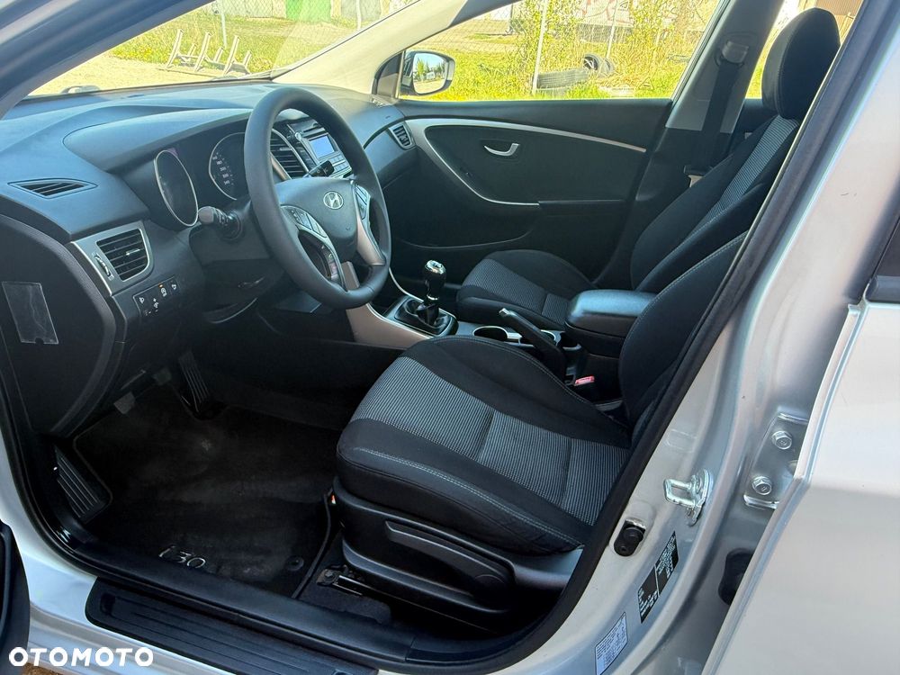 Hyundai i30 1.6 Style - 17