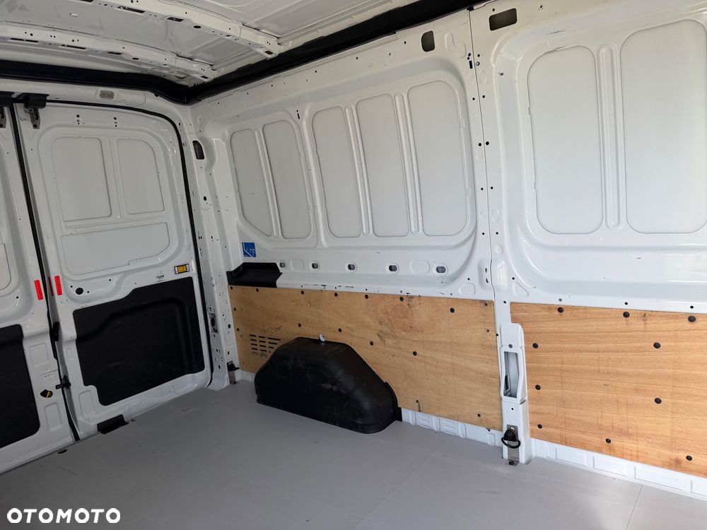 Ford TRANSIT - 11