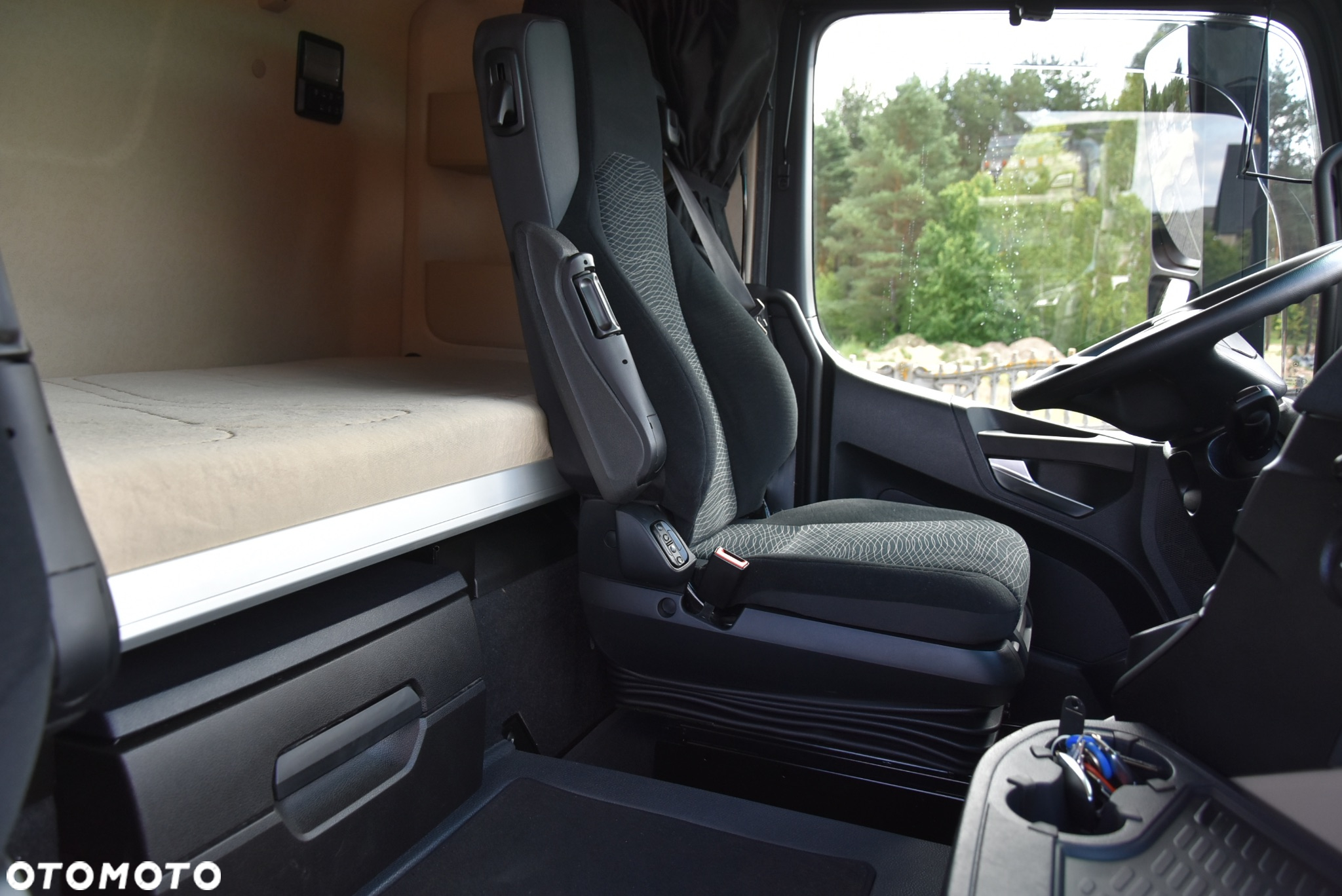 Mercedes-Benz ACTROS 18.330 / FIRANA 9,5 M / WINDA / ZABUDOWA REDOS / 24 PALETY / AUTOMAT / SALON POLSKA /SERWIS ASO MERCEDES / STAN IDEALNY !!!!! - 30