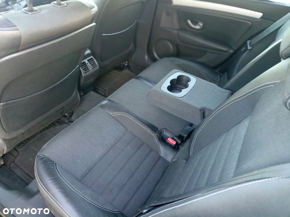 Renault Laguna 2.0 DCi Confort Expression - 24