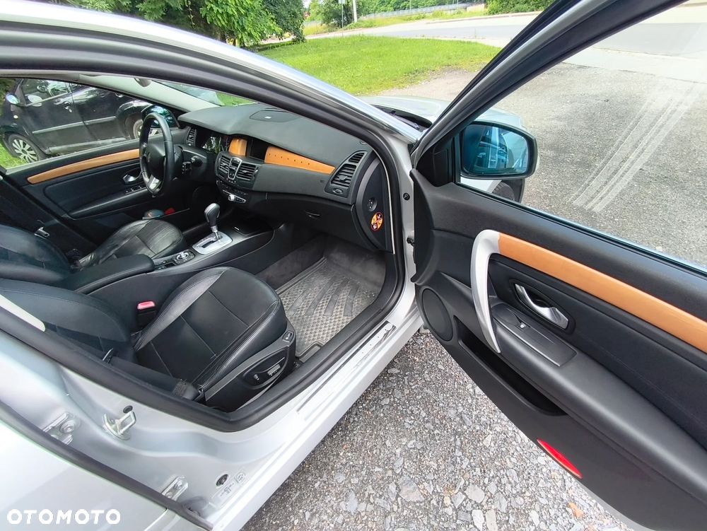 Renault Laguna dCi 150 FAP GT - 23