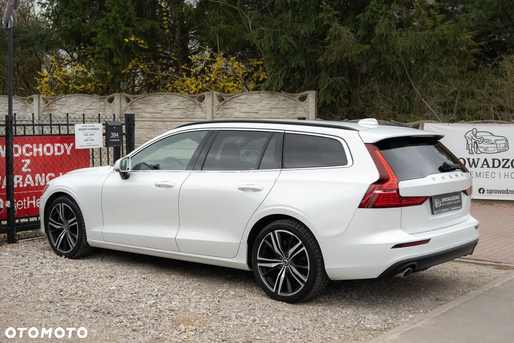 Volvo V60 B3 B DKG Momentum Pro - 6