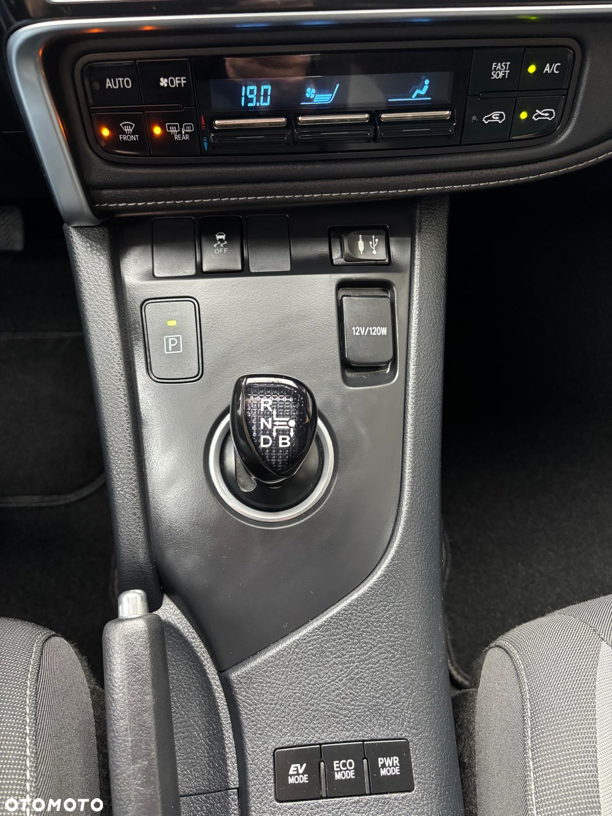 Toyota Auris 1.8 VVT-i Hybrid Automatik Comfort - 22