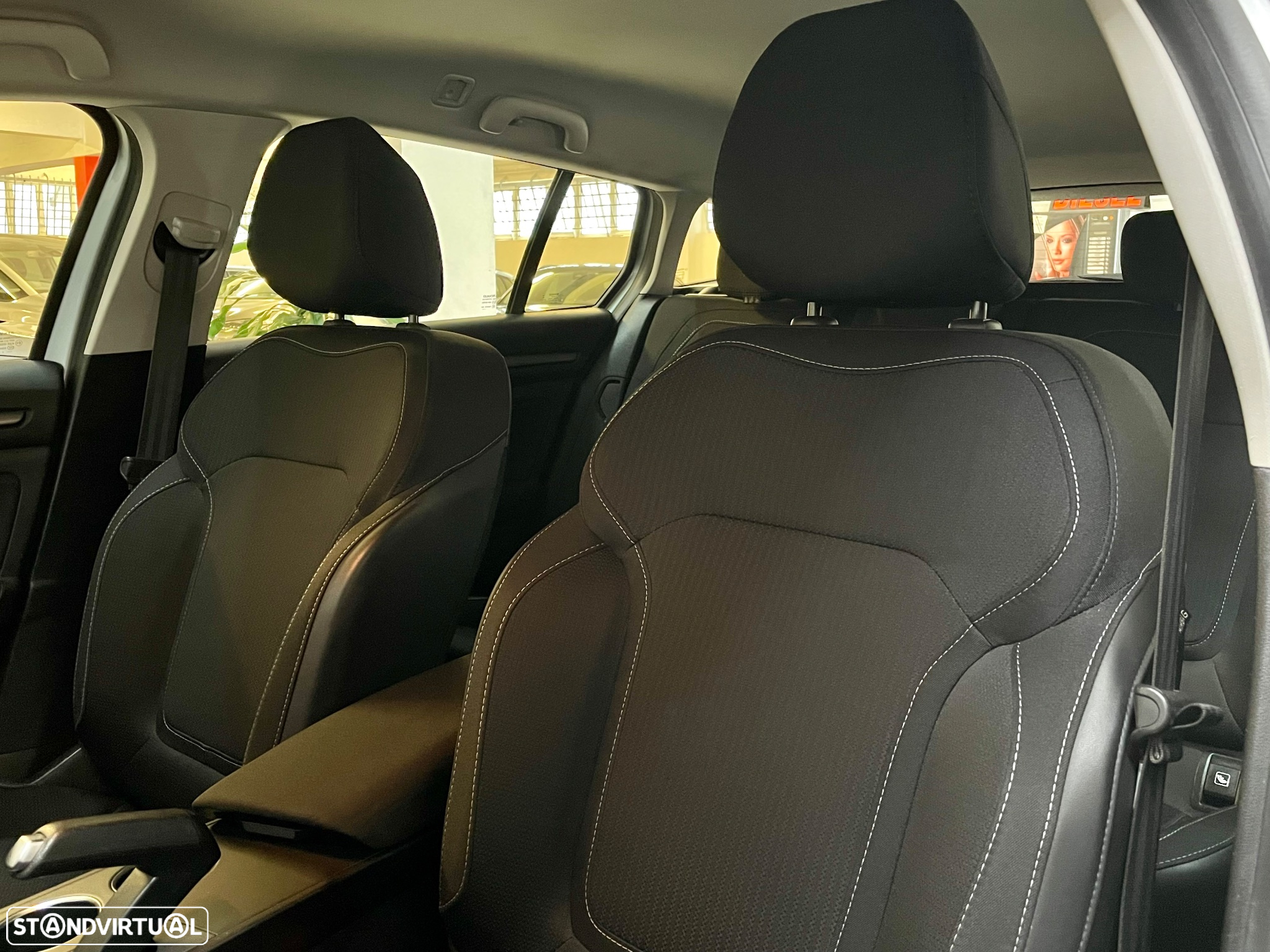 Renault Mégane Sport Tourer BLUE dCi 115 INTENS - 18