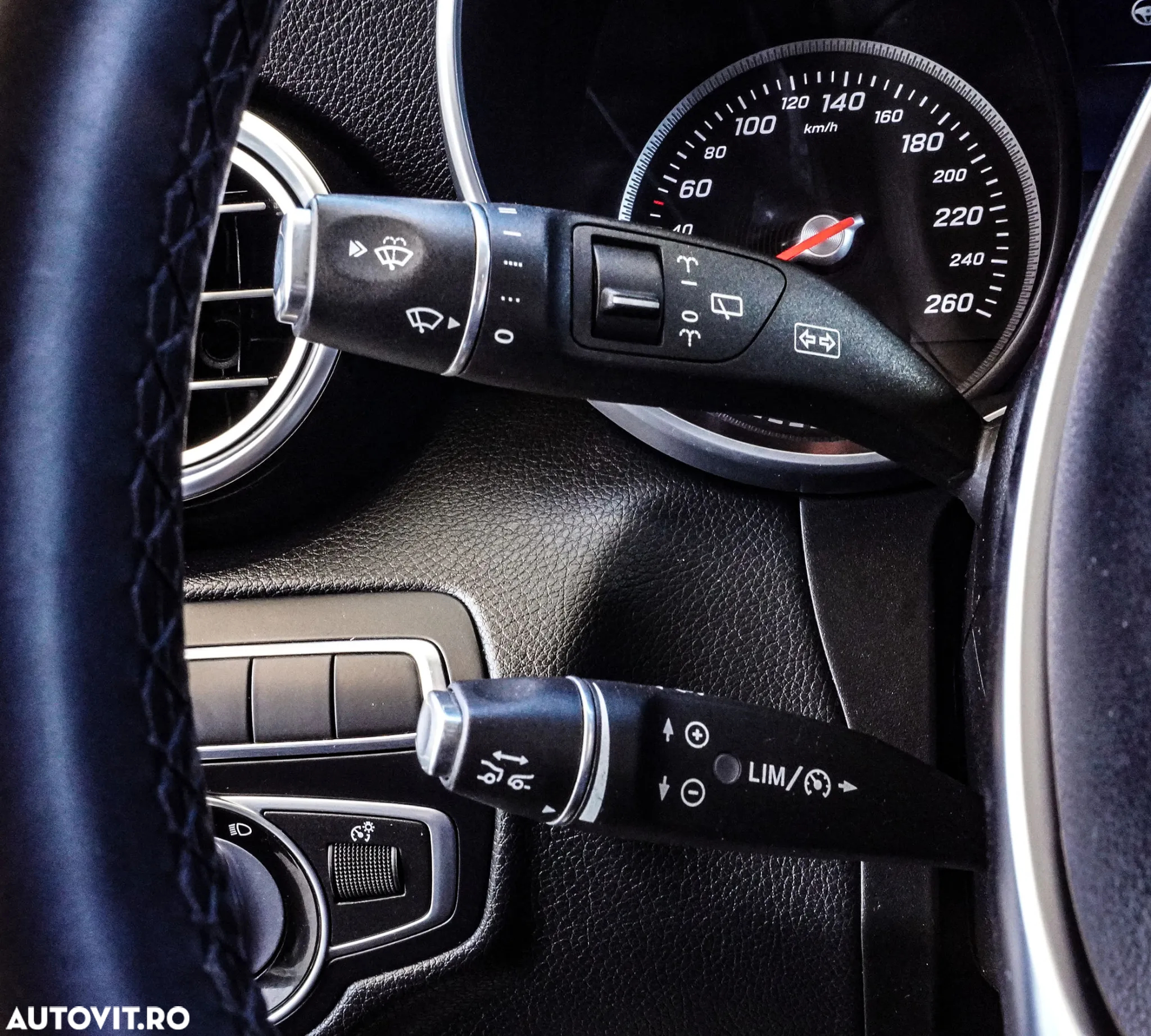 Mercedes-Benz GLC 250 d 4MATIC - 29