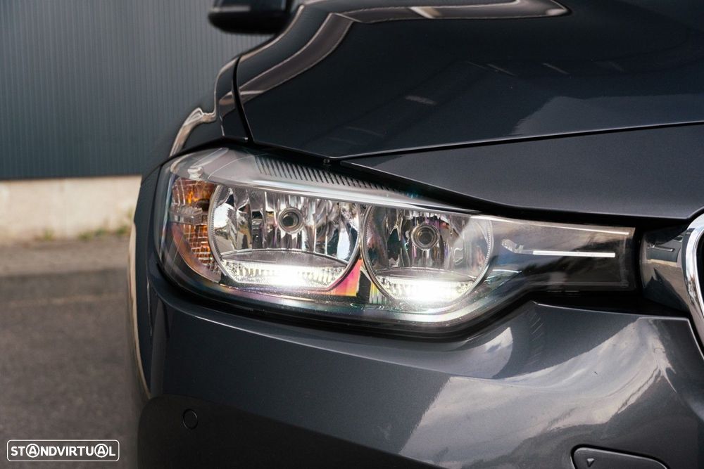 BMW 318 d Line Sport Auto - 42