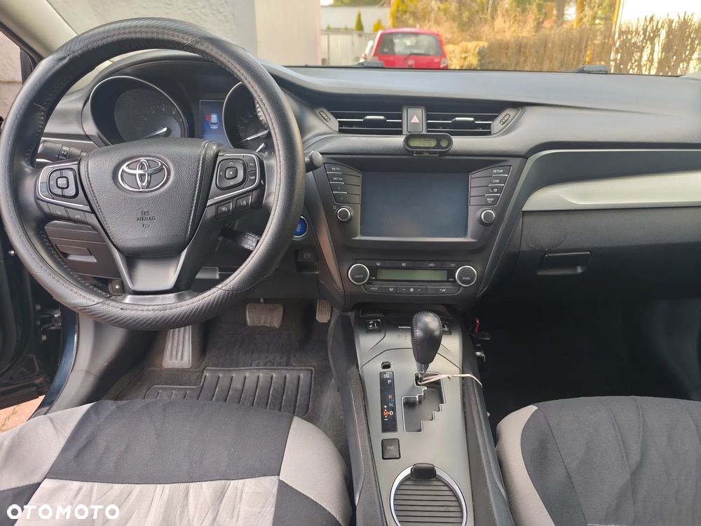 Toyota Avensis 1.8 Premium MS - 17