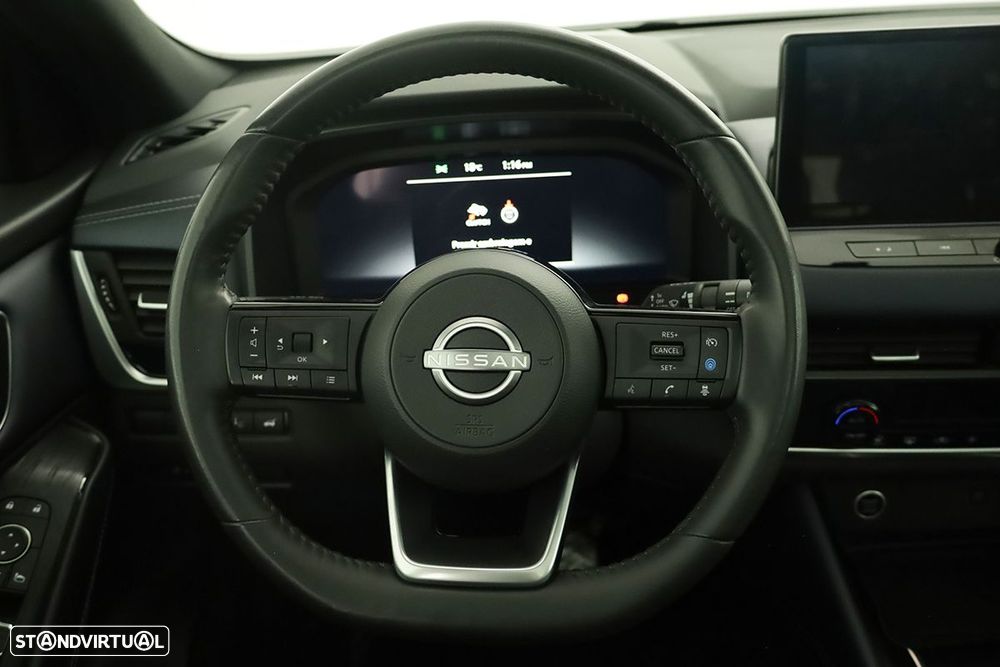 Nissan Qashqai 1.3 DIG-T Tekna SKY - 14