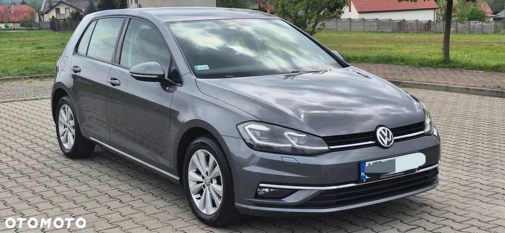Volkswagen Golf - 1