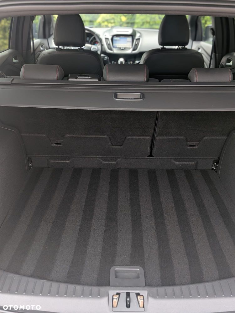 Ford Kuga 2.0 EcoBlue 4x4 ST-LINE - 11