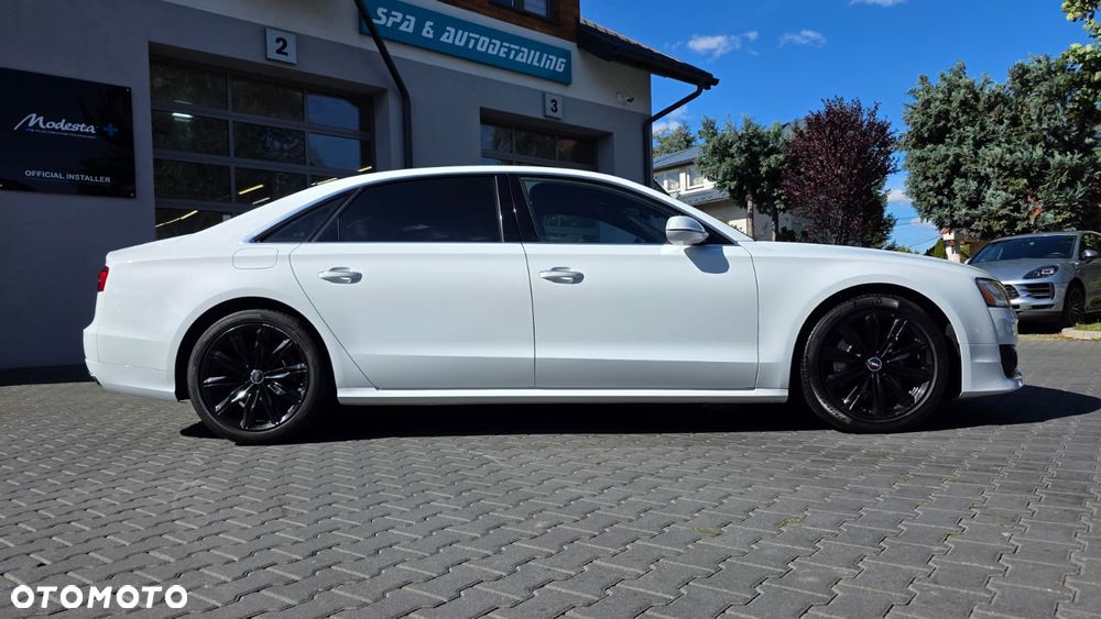 Audi A8 - 4