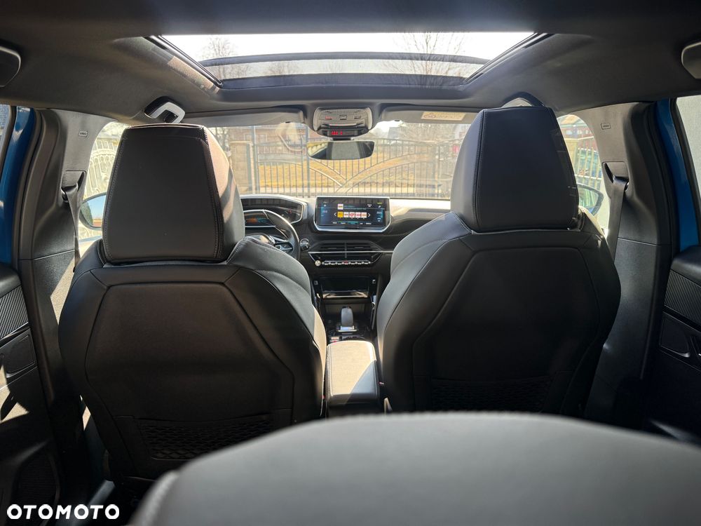 Peugeot 2008 GT+ - 13