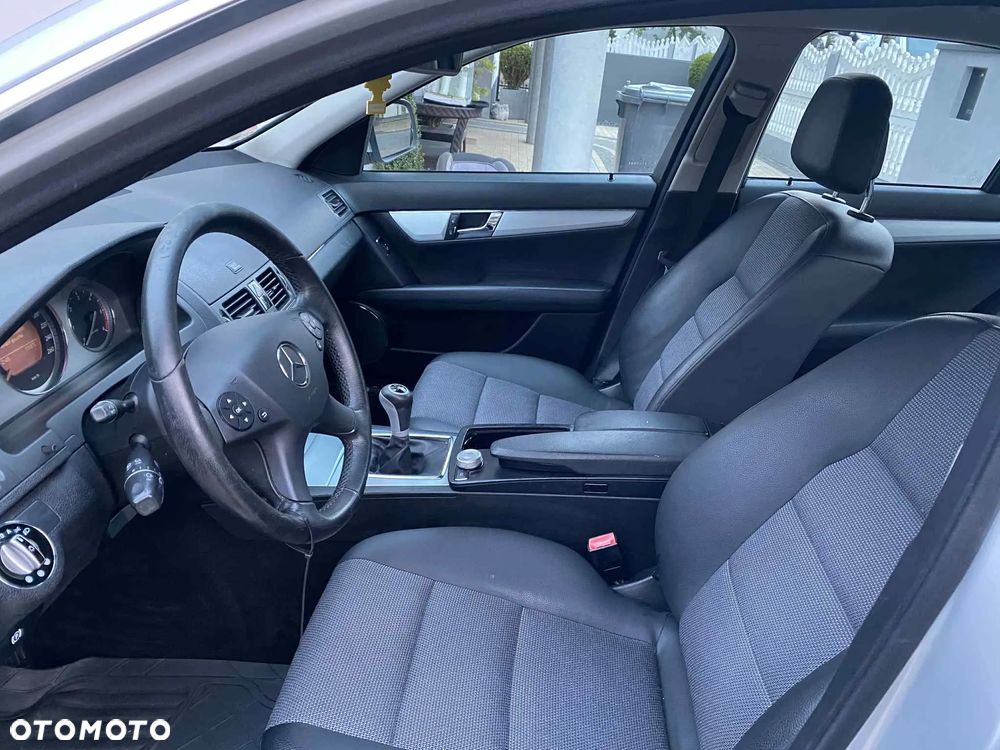 Mercedes-Benz Klasa C 200 CDI Avantgarde - 9