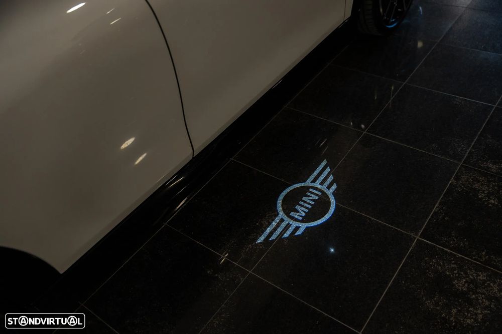 MINI 5 Portas Cooper Premium JCW Auto - 38