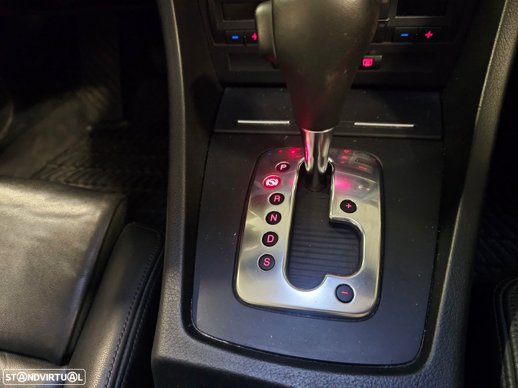 Audi A4 Cabrio 2.0 TDi Multitronic - 22