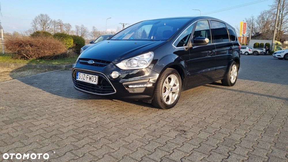 Ford S-Max - 11