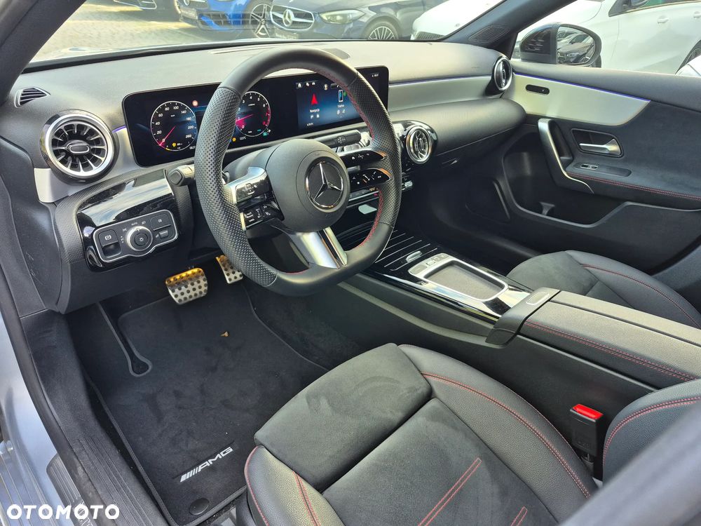 Mercedes-Benz Klasa A 200 AMG Line 7G-DCT - 16