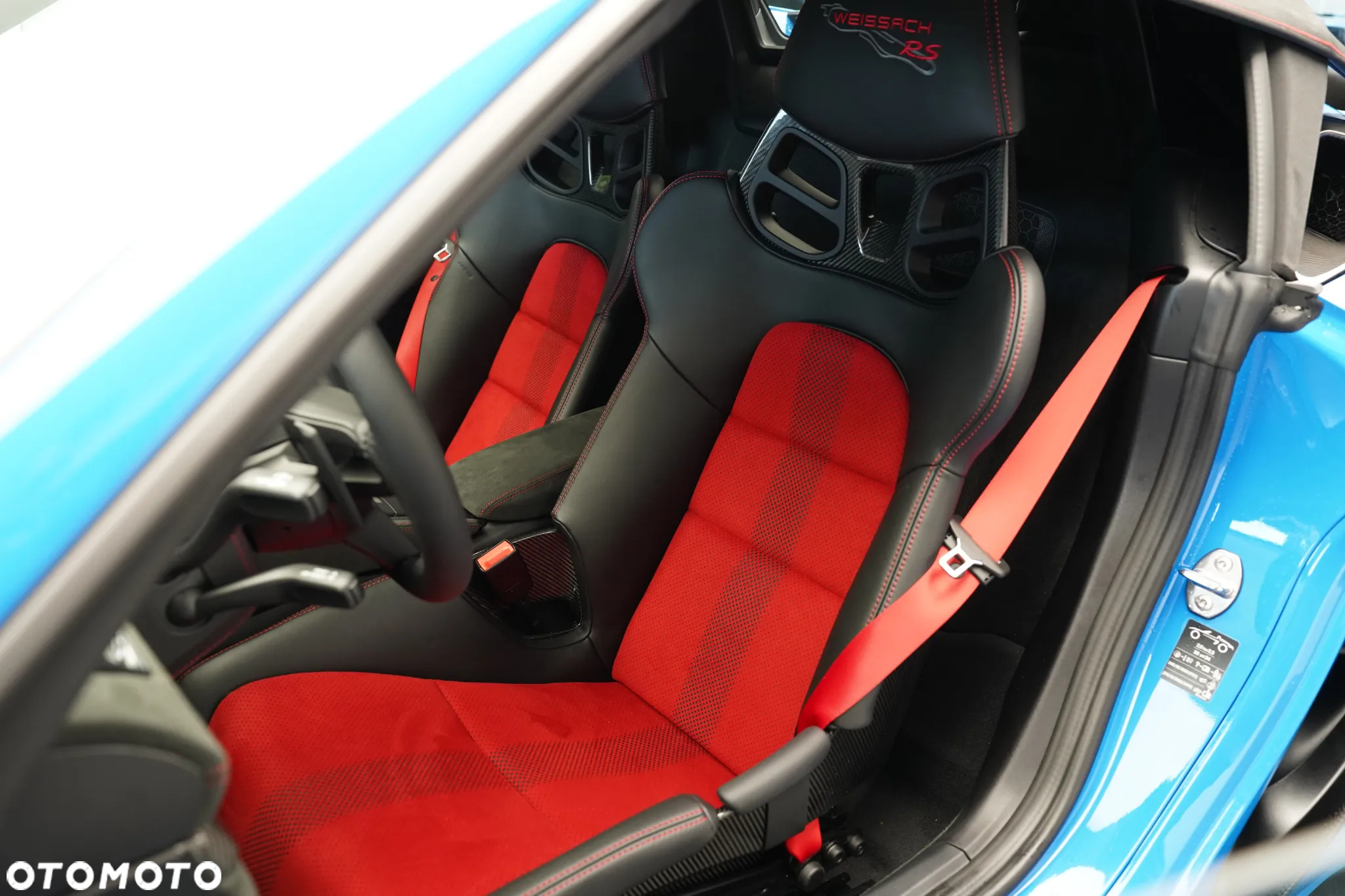 Porsche 718 Spyder - 8