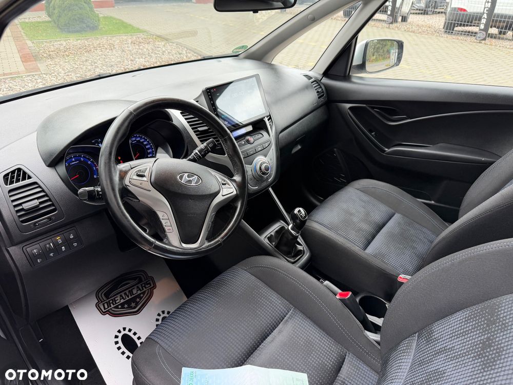 Hyundai ix20 - 26