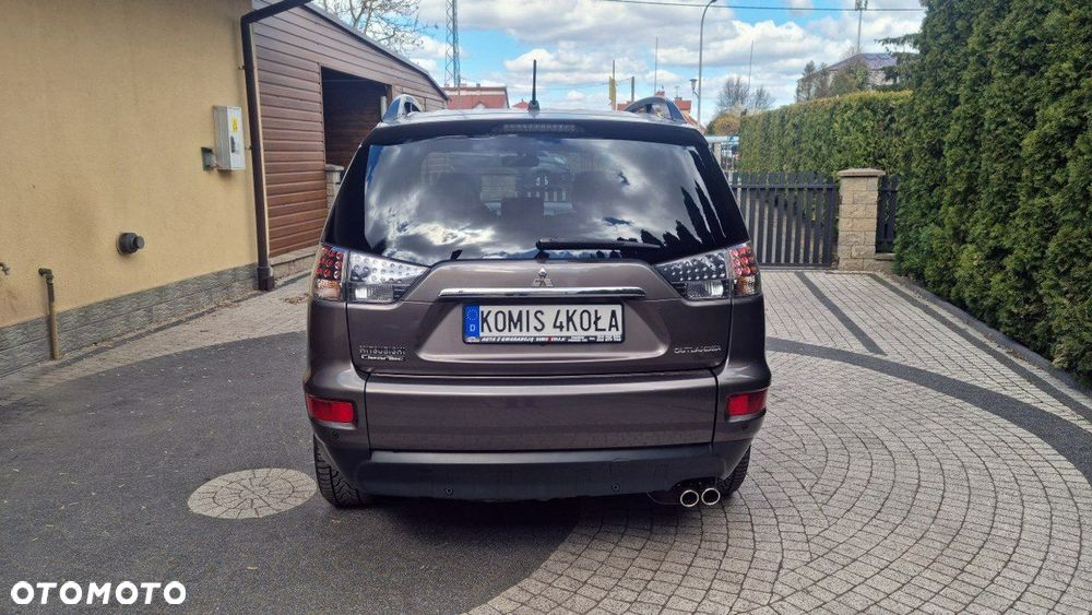 Mitsubishi Outlander - 5