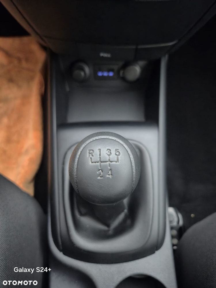 Hyundai i30 1.4 Edition Plus - 12