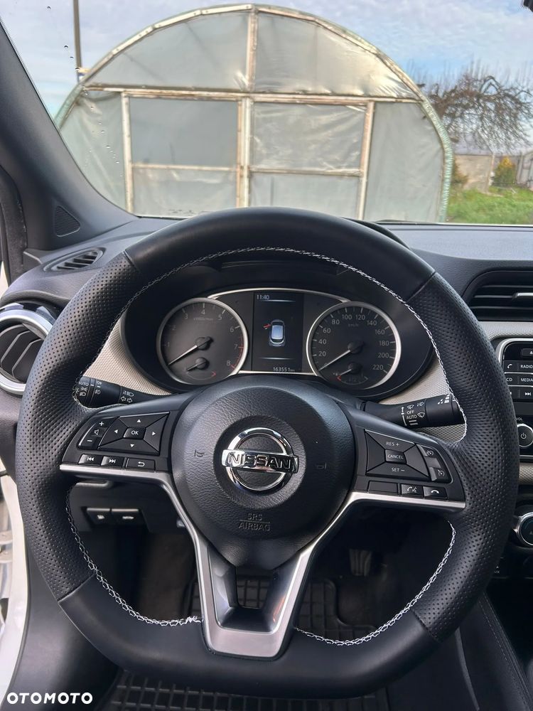 Nissan Micra 1.0 Visia Plus - 17