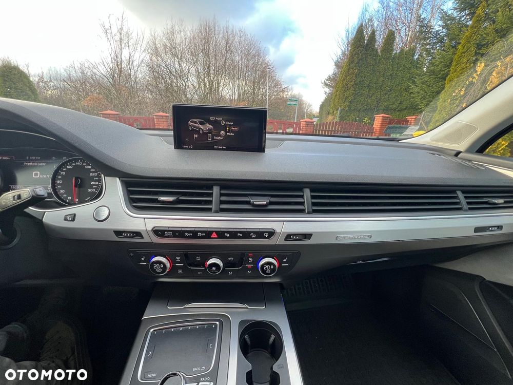 Audi Q7 - 12