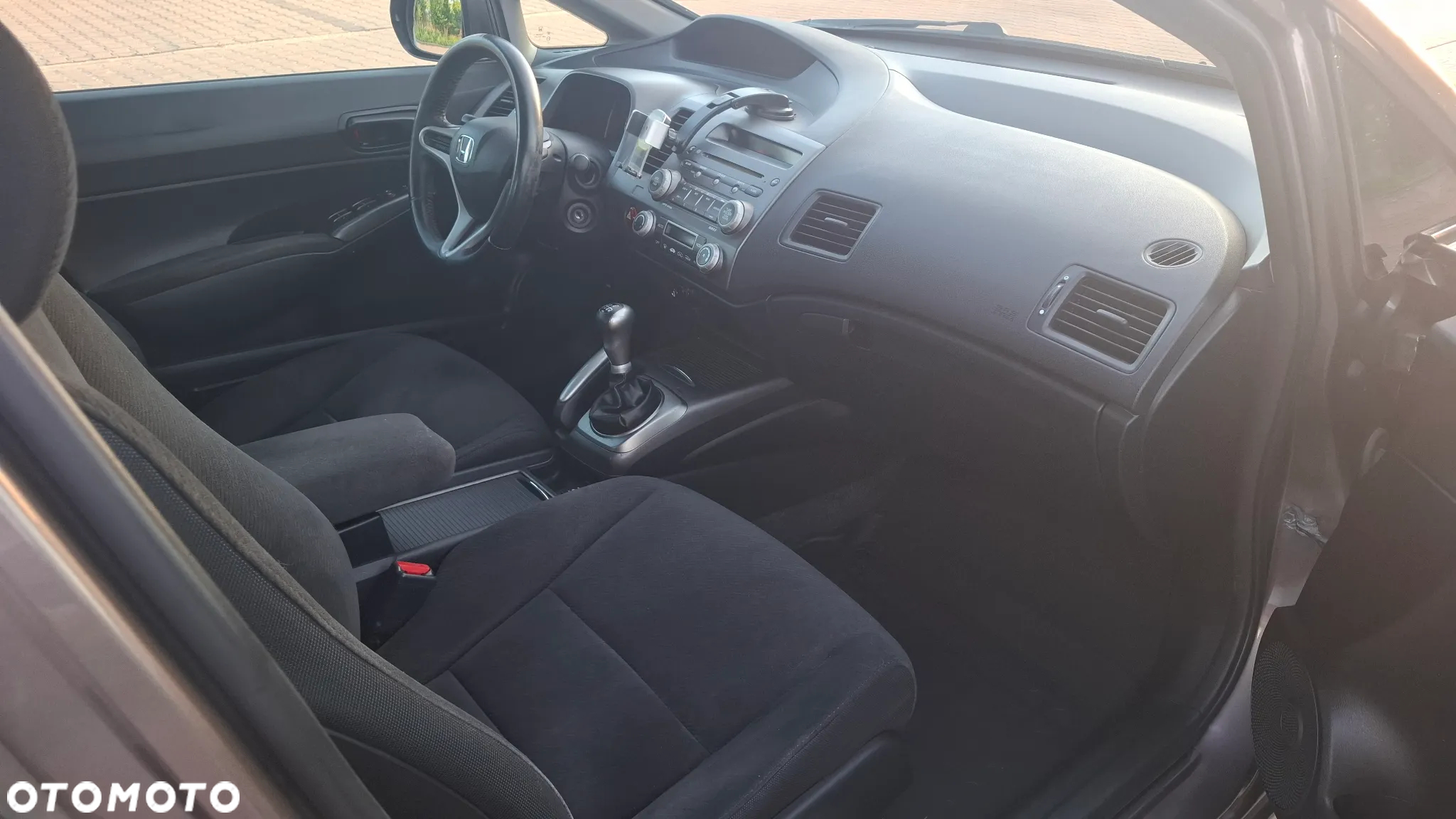 Honda Civic 1.8 Comfort - 9
