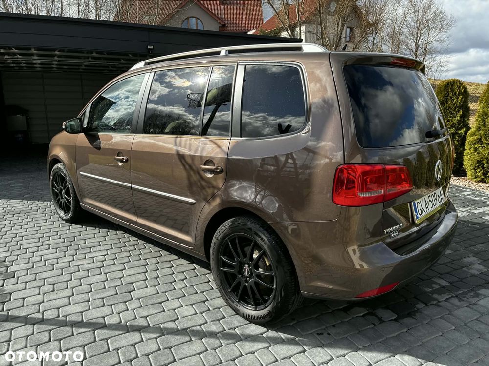 Volkswagen Touran - 4