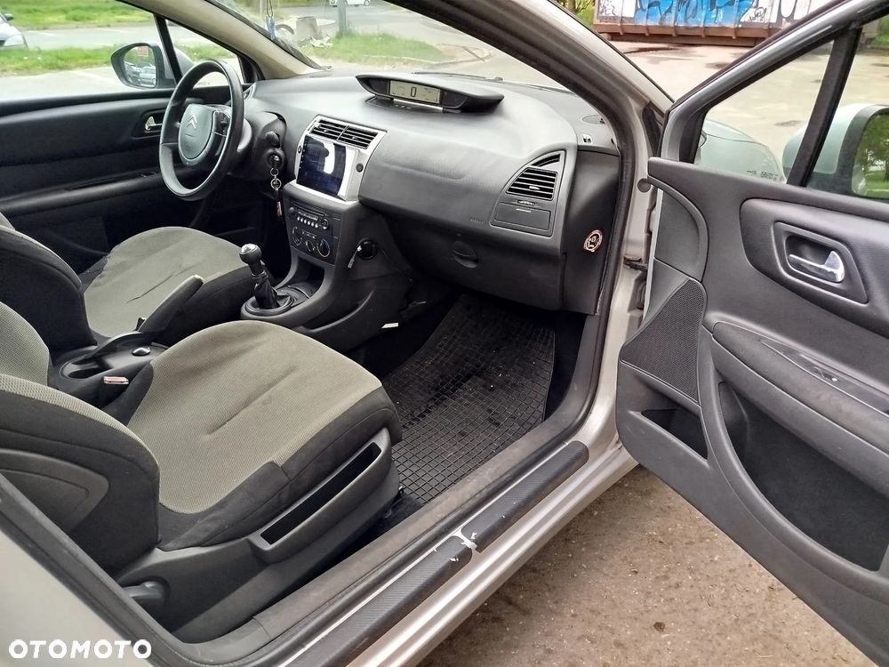 Citroën C4 1.6 HDi FAP VTR - 10