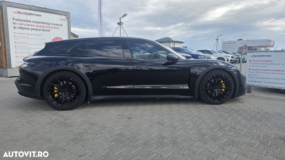 Porsche Taycan - 17