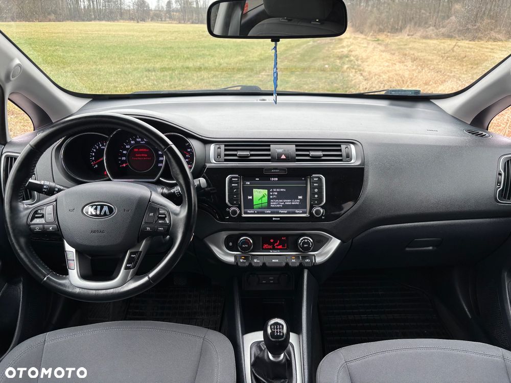 Kia Rio 1.4 Business Line Plus - 14