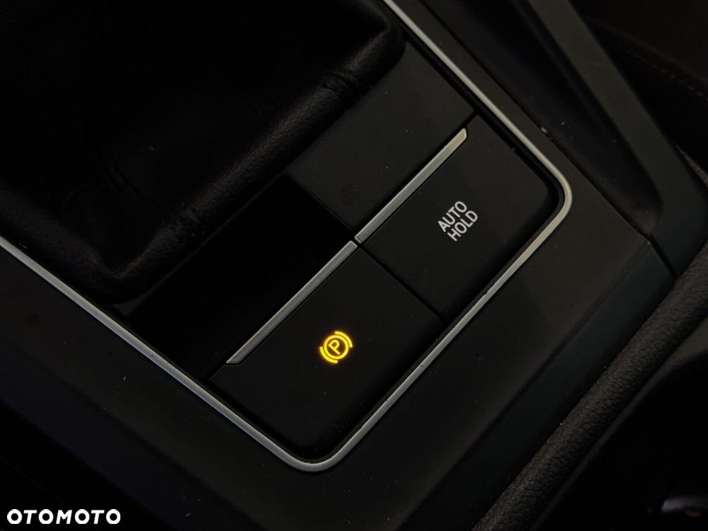 Volkswagen Golf Variant 2.0 TDI Life - 26